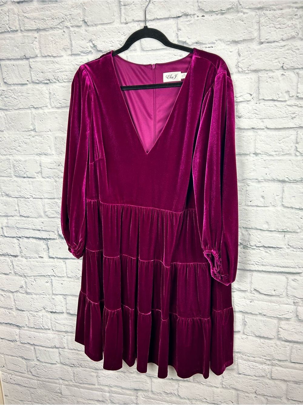 Eliza J Size 18 Magenta Velvet Tiered Dress V Neck Balloon Sleeve Holiday